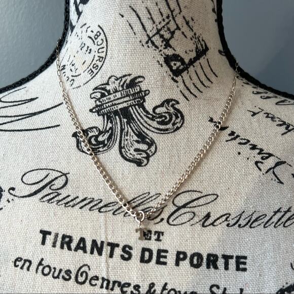 NWT Silver Initial T necklace delicate chain - Picture 1 of 6